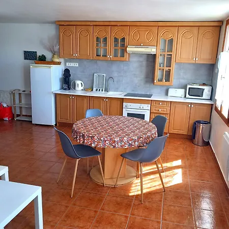 La Tour Fondue Vue Grand T2 Face A Porquerolles Drap Serviette Non Fournis Appartement