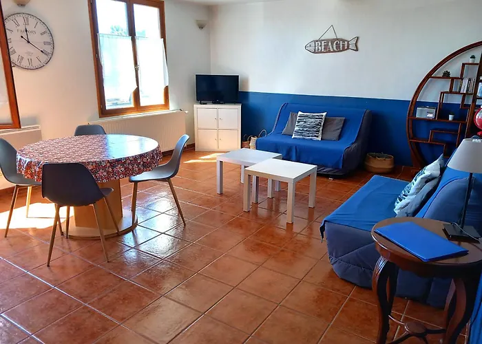 La Tour Fondue Vue Grand T2 Face A Porquerolles Drap Serviette Non Fournis * Hyères