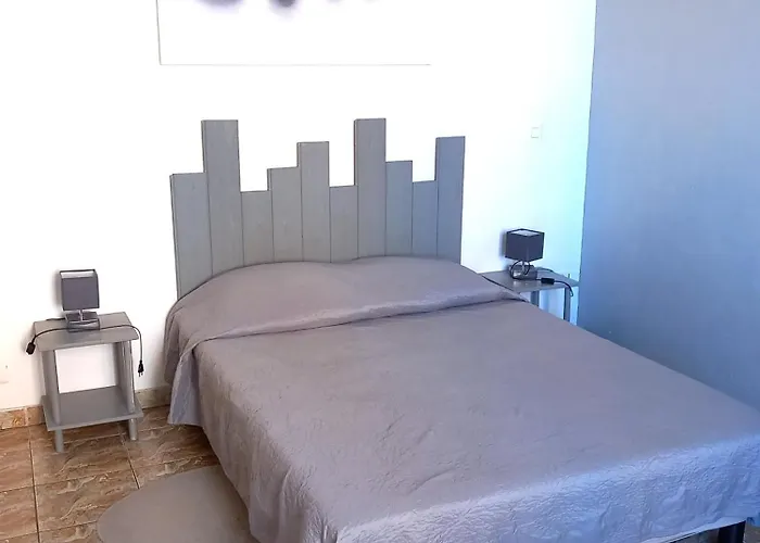 La Tour Fondue Vue Grand T2 Face A Porquerolles Drap Serviette Non Fournis דירה הייר